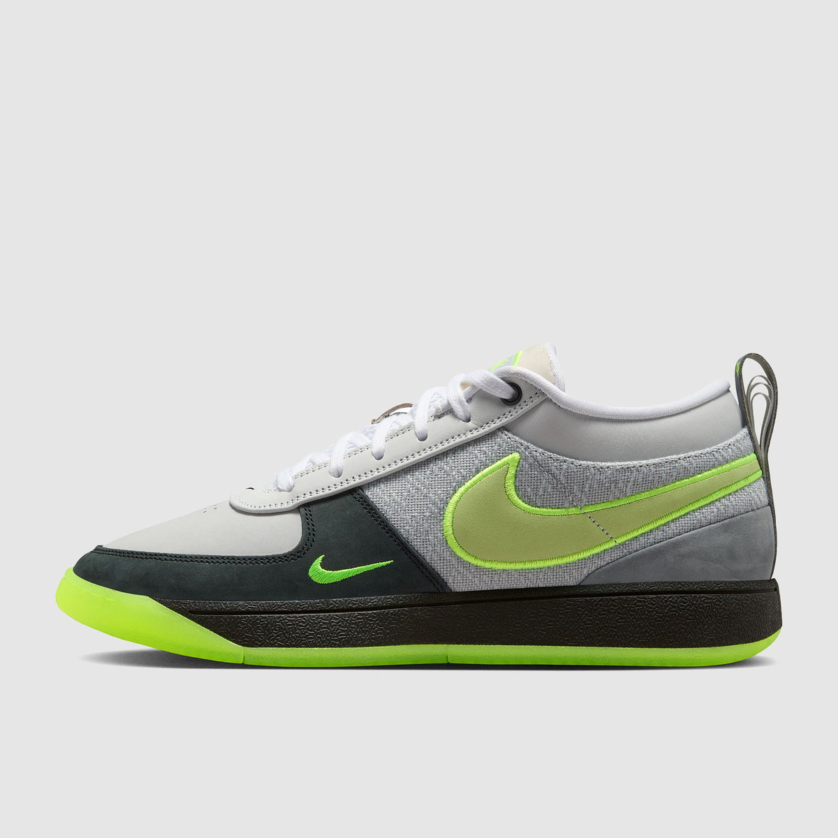 Nike Book 1