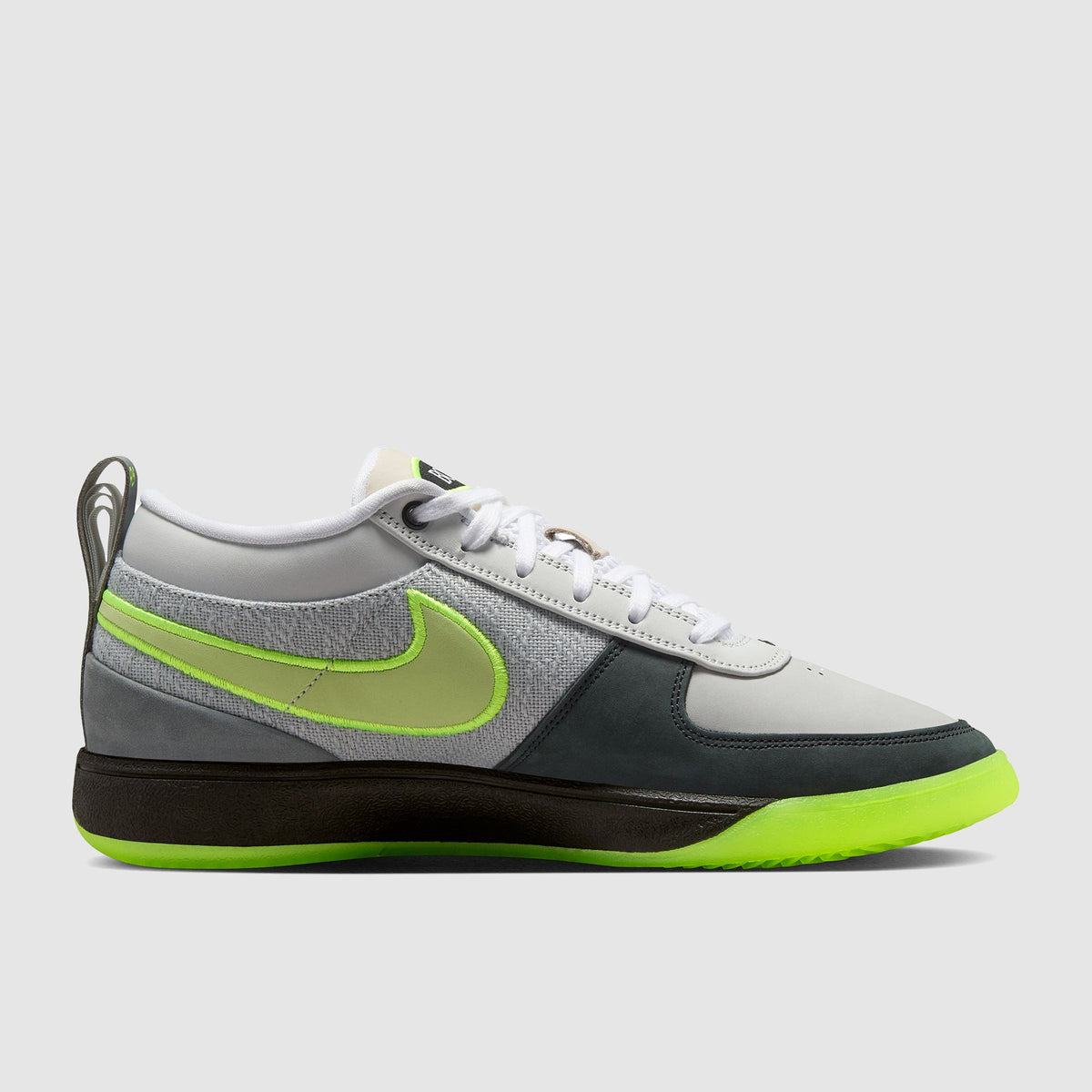 Nike Book 1